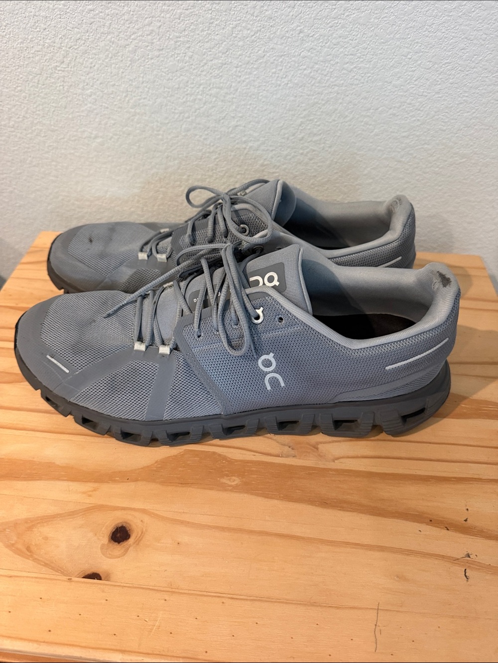 On Cloud 6 Running Men's Light Grey Athletic Running Shoes
